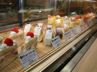 江戸屋 城北店 ケーキショーケース